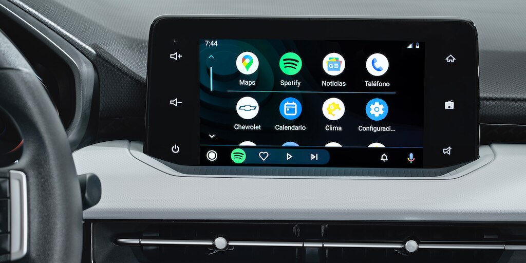 Nuevo Chevrolet sedán Aveo HB 2024, equipado con Smartphone Integration y pantalla de 8 pulgadas